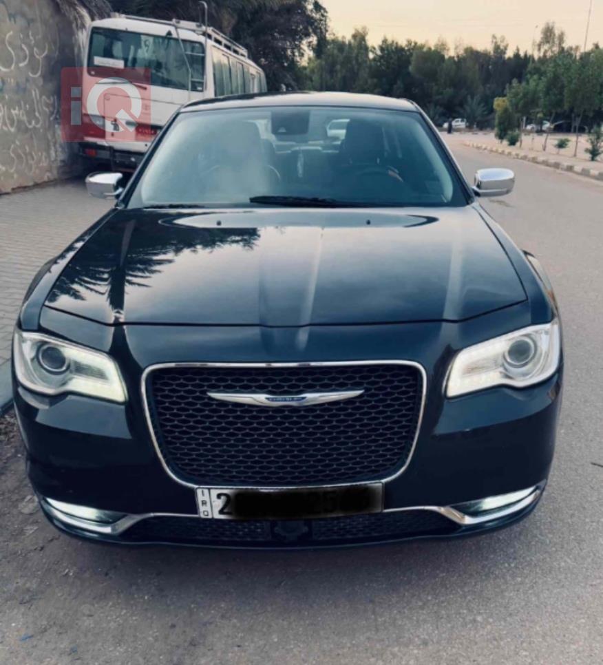 كرايسلر 300
